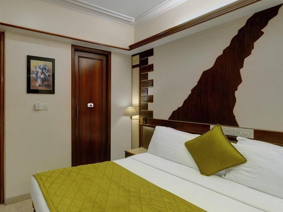 Regal Enclave Hotel Mumbai Bagian luar foto